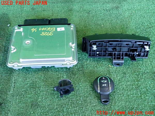 2UPJ-9237286110]BMW ミニ(MINI)クーパーSD(XT20)(F55)エンジンコンピューター DDE 中古_2