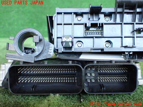 2UPJ-9237286110]BMW ミニ(MINI)クーパーSD(XT20)(F55)エンジンコンピューター DDE 中古_4