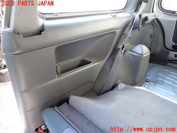 1UPJ-9237297675]スターレット(EP91)右リアピラートリム 中古_4