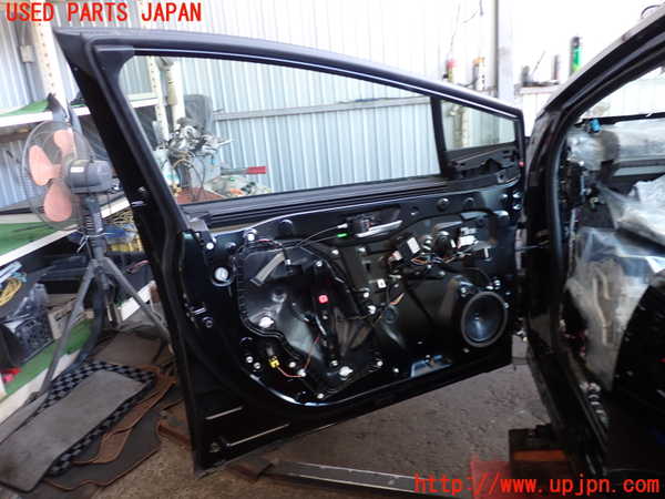 2UPJ-9237301260]プリウス(MXWH60)左前ドア (43R-010474) 中古_4