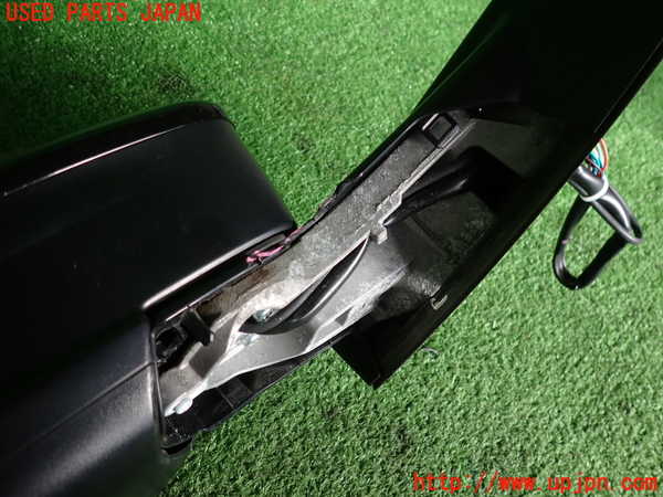 2UPJ-9237301210]プリウス(MXWH60)右ドアミラー (ジャンク品) 中古_3