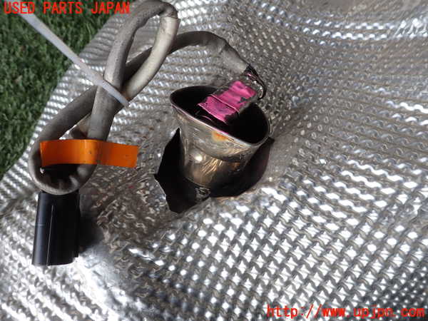 2UPJ-9237302041]プリウス(MXWH60)エキマニ1 (触媒 マニバーター) 中古_3