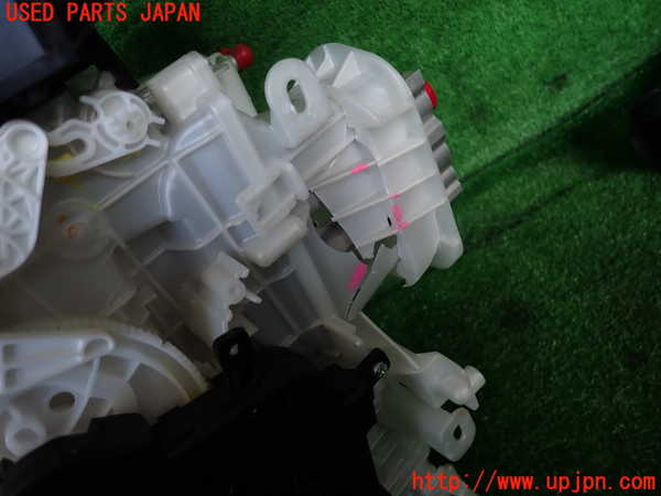 2UPJ-9237306081]プリウス(MXWH60)エバポレーター1 (ジャンク品) 中古_2