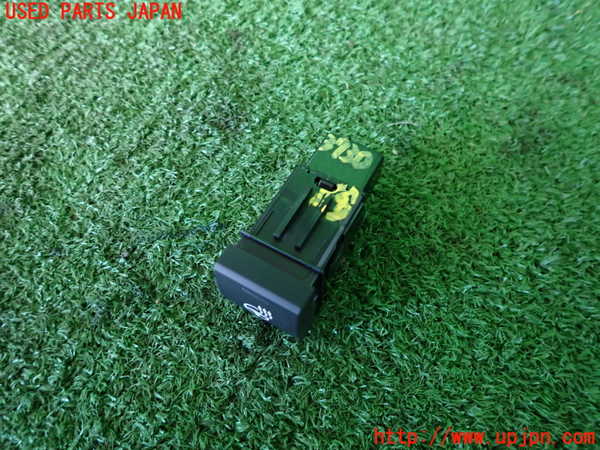 2UPJ-9237306309]プリウス(MXWH60)スイッチ4 (ステアリングヒーター) 中古_2