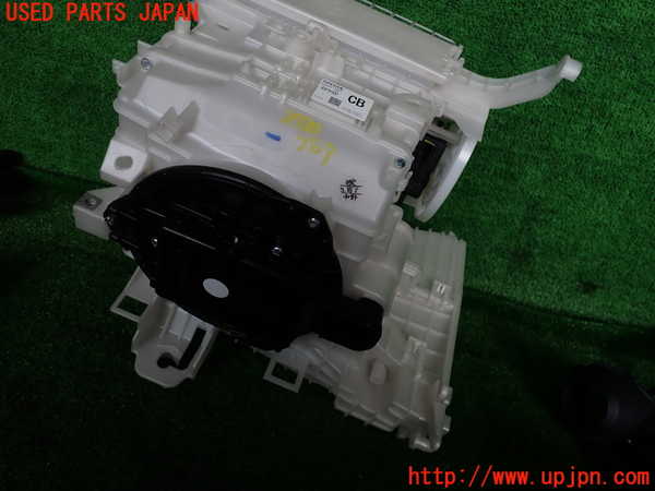 2UPJ-9237306095]プリウス(MXWH60)ブロアファン(ブロアーファン) 中古_2