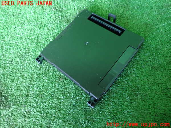 2UPJ-9237306154]プリウス(MXWH60)コンピューター9 中古_2