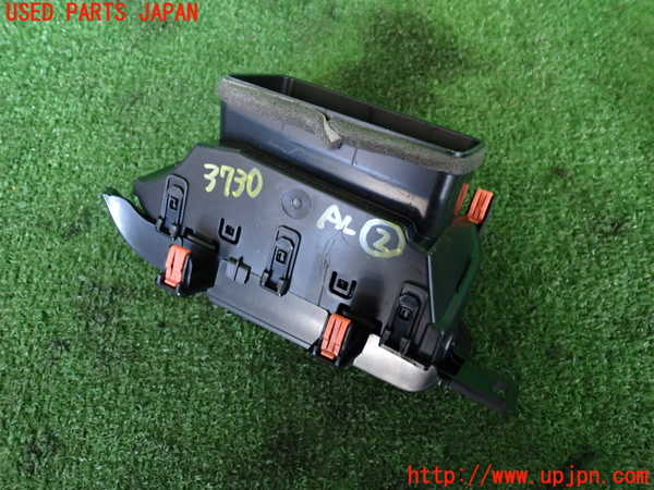 2UPJ-9237307527]プリウス(MXWH60)エアコン吹き出し口2 (右) 中古_2