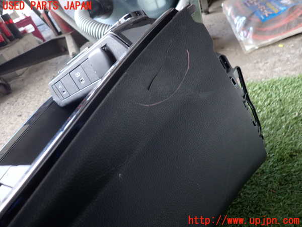 2UPJ-9237307540]プリウス(MXWH60)センターコンソール (ジャンク品) 中古_3