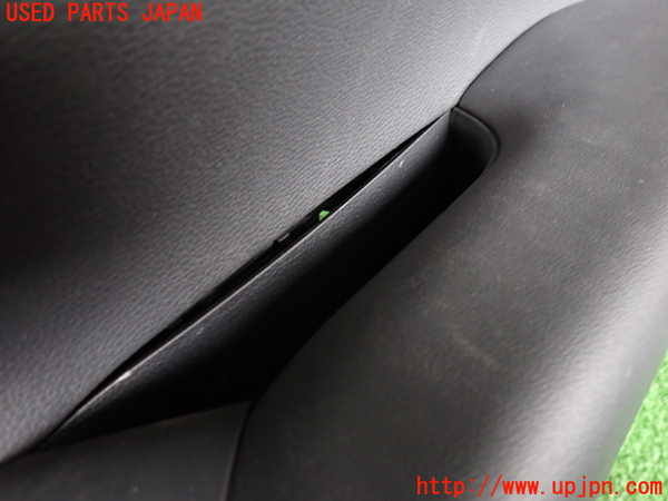 2UPJ-9237301234]プリウス(MXWH60)右前ドア内張り 中古_3