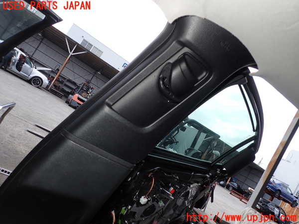 2UPJ-9237307665]プリウス(MXWH60)右センターピラートリム 中古_2