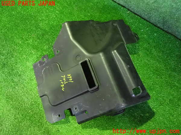 2UPJ-9237311035]ロードスター(NCEC)フロントパネル 中古_2