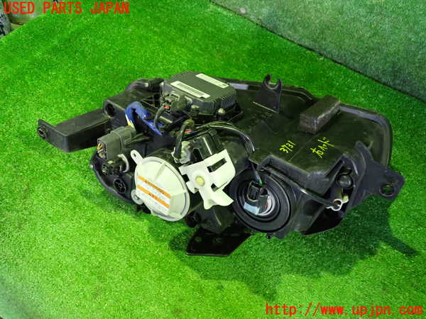 2UPJ-9237311130]ロードスター(NCEC)右ヘッドライト HID 中古_3