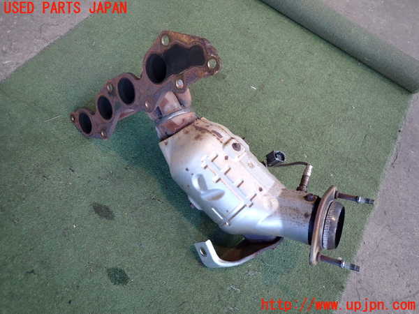 2UPJ-9237312041]ロードスター(NCEC)エキマニ1 触媒 マニバーター 中古_2