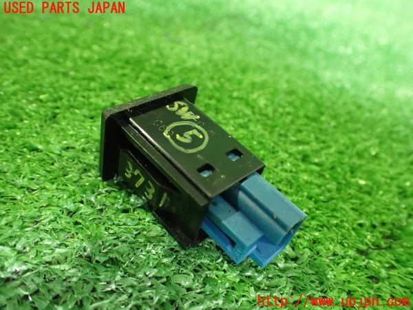2UPJ-9237316310]ロードスター(NCEC)スイッチ5(トランクオープナーONOFF) 中古_2
