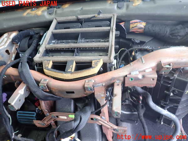 2UPJ-9237326081]ポルシェ・カイエン S(9PA00)エバポレーター1 中古_3