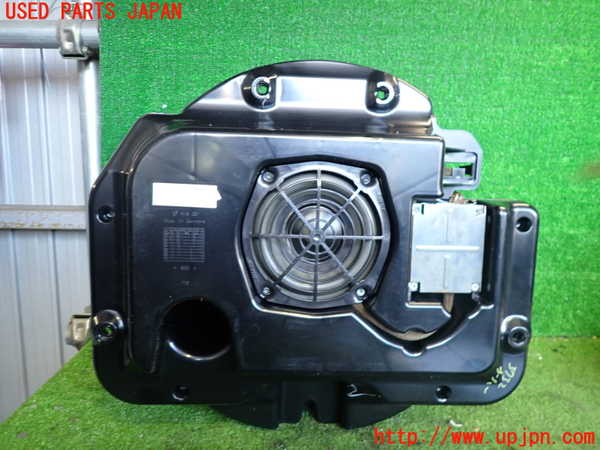 2UPJ-9237326530]ポルシェ・カイエン S(9PA00)ウーハー 中古_2