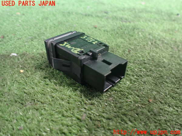 2UPJ-9237326307]ポルシェ・カイエン S(9PA00)スイッチ2 中古_2