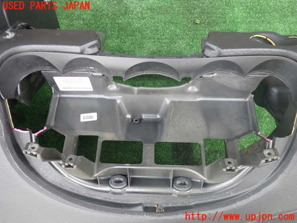 2UPJ-9237327505]ポルシェ・カイエン S(9PA00)ダッシュボード (ジャンク品) 中古_3