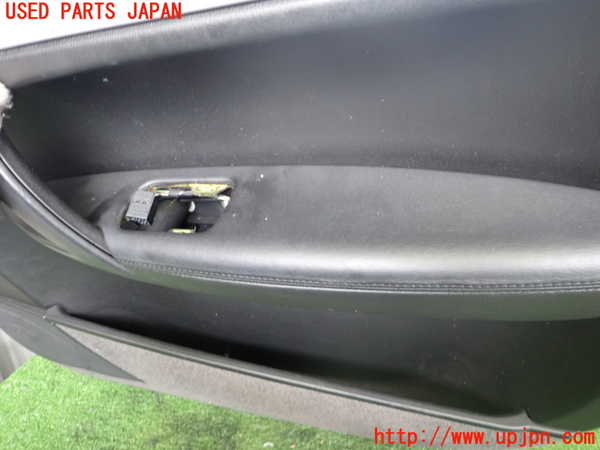 2UPJ-9237321234]ポルシェ・カイエン S(9PA00)右前ドア内張り 中古_2