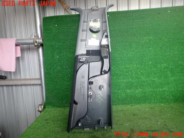 2UPJ-9237327670]ポルシェ・カイエン S(9PA00)左センターピラートリム 中古_4