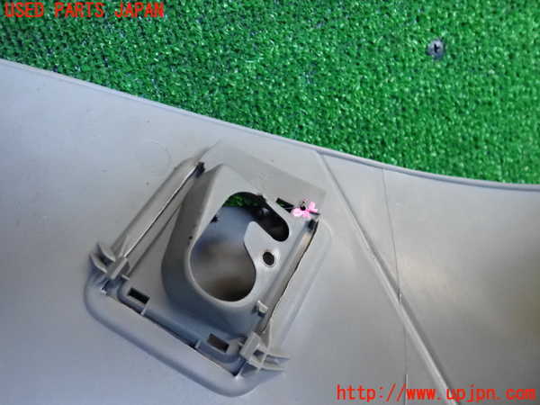 2UPJ-9237327675]ポルシェ・カイエン S(9PA00)右リアピラートリム 中古_3