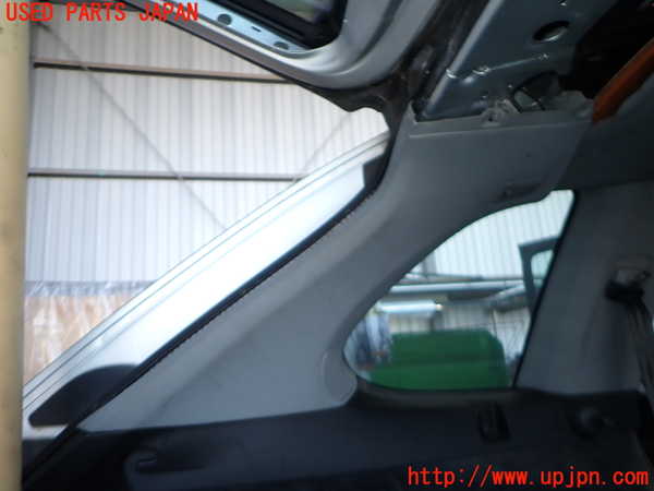 2UPJ-9237327680]ポルシェ・カイエン S(9PA00)左リアピラートリム 中古_3