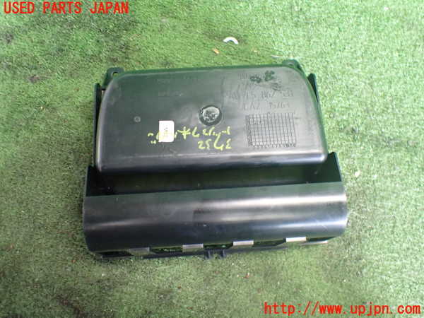 2UPJ-9237327810]ポルシェ・カイエン S(9PA00)ドリンクホルダー 中古_2