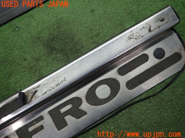 3UPJ=9237330616]パジェロ ロング スーパーエクシード(V75W)前期 純正 スカッフプレート 中古_2