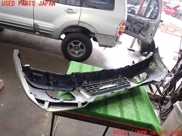 2UPJ-9237331010]パジェロ(V75W)フロントバンパー 中古_5