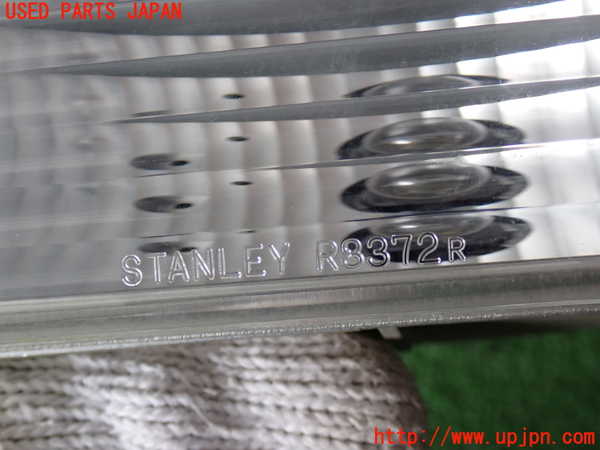 2UPJ-9237331154]パジェロ(V75W)右リアコーナーランプ 中古_2