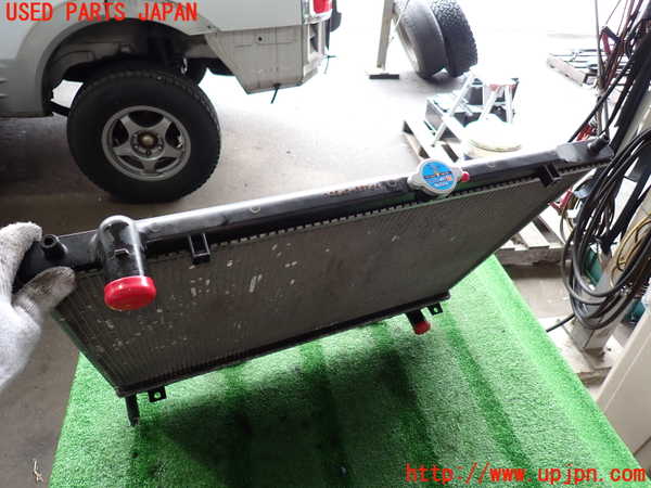 2UPJ-9237332321]パジェロ(V75W)ラジエーター1 中古_2