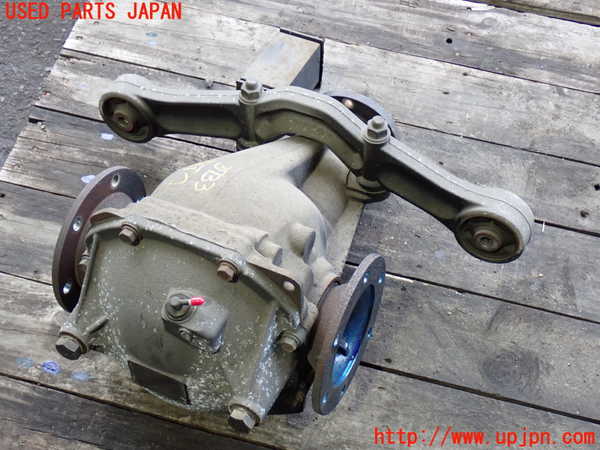 2UPJ-9237334355]パジェロ(V75W)リアデフ 中古_3