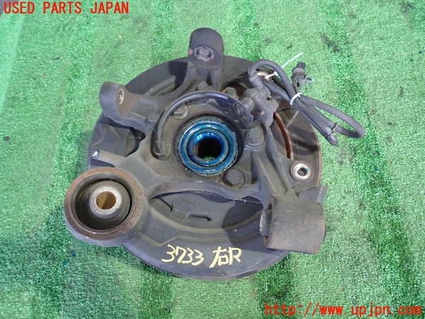 2UPJ-9237334300]パジェロ(V75W)右リアナックルハブ 中古_2