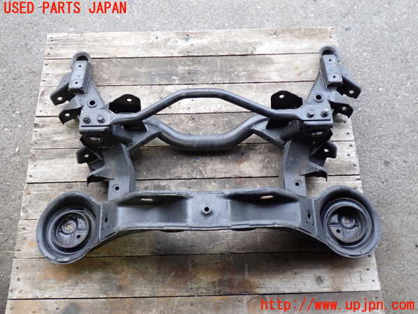 2UPJ-9237335295]パジェロ(V75W)リアメンバー 中古_3