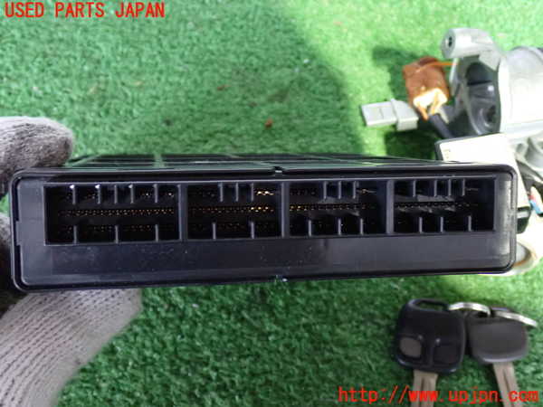 2UPJ-9237336110]パジェロ(V75W)エンジンコンピューター 中古_2