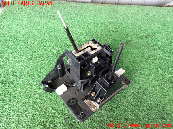 2UPJ-9237337555]パジェロ(V75W)ATシフトレバー 中古_2