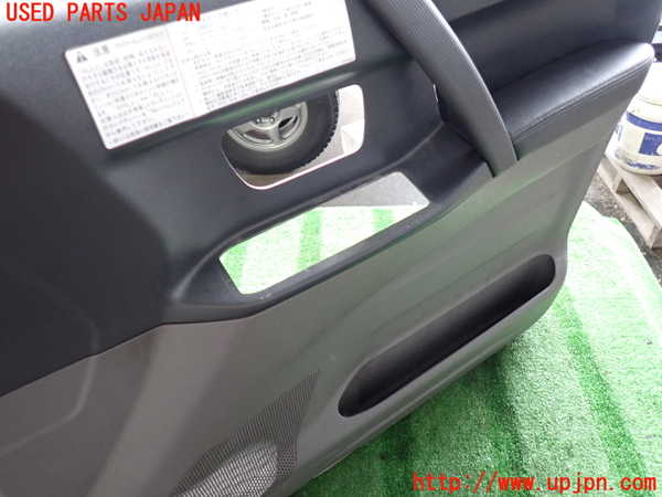 2UPJ-9237331234]パジェロ(V75W)右前ドア内張り 中古_4