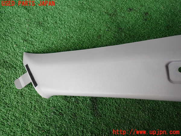 2UPJ-9237337655]パジェロ(V75W)右フロントピラートリム 中古_2