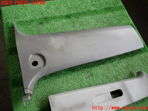 2UPJ-9237337665]パジェロ(V75W)右センターピラートリム 中古_3