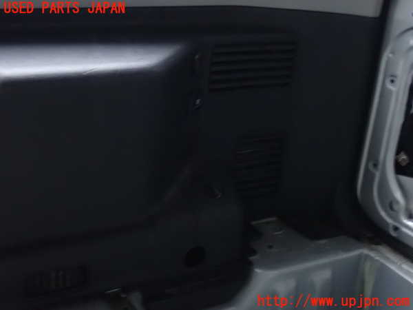 2UPJ-9237337675]パジェロ(V75W)右リアピラートリム 中古_4