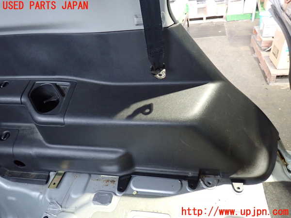 2UPJ-9237337680]パジェロ(V75W)左リアピラートリム 中古_3