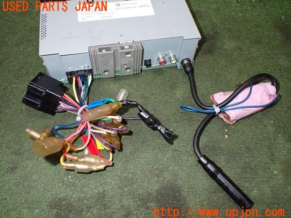 3UPJ=9237340518]VW ルポ GTI(6EAVY)KENWOOD ケンウッド U340BMS オーディオ 変換ハーネス付き 中古_3