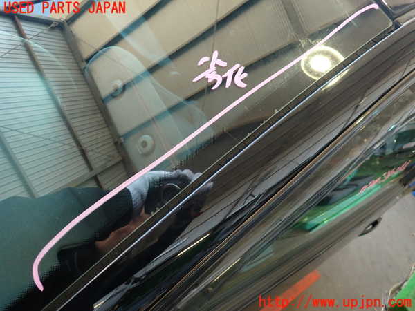 2UPJ-9237341195]VW ルポGTI(6EAVY)フロントガラス (43R-007009) 中古_2