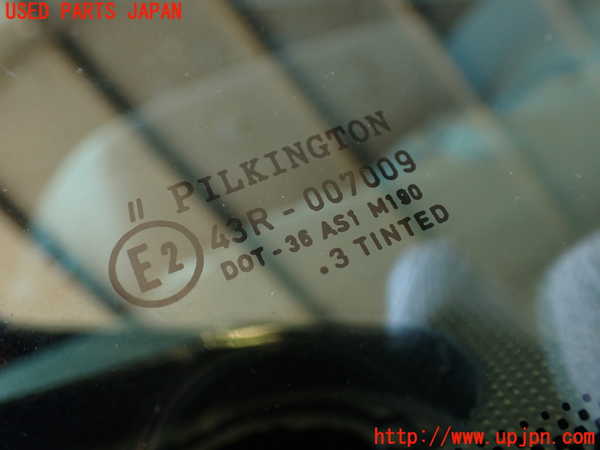 2UPJ-9237341195]VW ルポGTI(6EAVY)フロントガラス (43R-007009) 中古_4