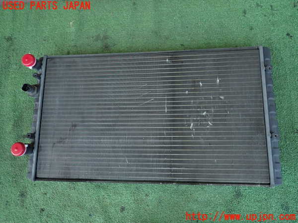 2UPJ-9237342321]VW ルポGTI(6EAVY)ラジエーター1 中古_3