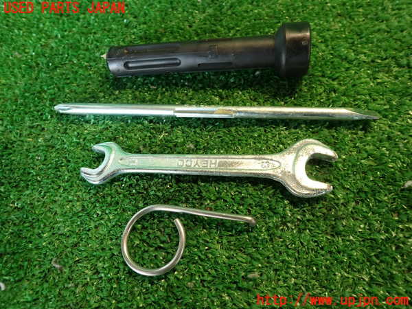 2UPJ-9237347805]VW ルポGTI(6EAVY)車載工具 中古_2