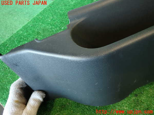 2UPJ-9237347675]VW ルポGTI(6EAVY)右リアピラートリム 中古_3