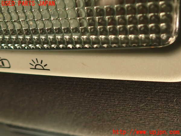 2UPJ-9237346411]VW ルポGTI(6EAVY)ルームランプ1 (真中 1列目) 中古_2