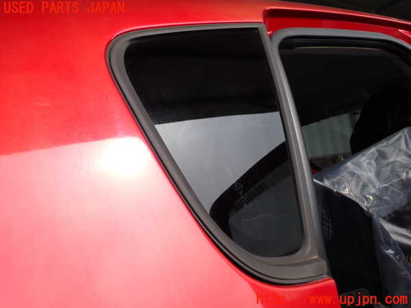2UPJ-9237351380]コルト ラリーアート バージョンR(Z27AG)右クォーターガラス (43R-007952) 中古_2