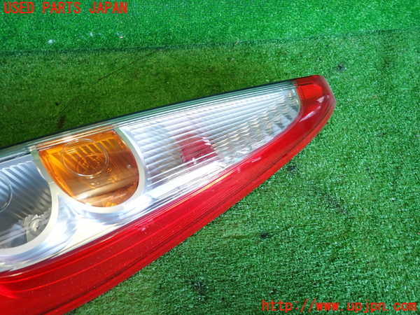 2UPJ-9237351530]コルト ラリーアート バージョンR(Z27AG)右テールランプ 中古_2